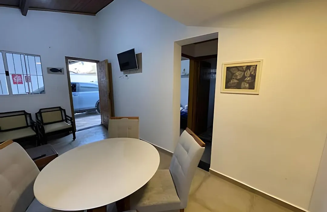 Casa 150m da Praia das Toninhas Com Churrasqueira-1